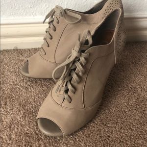 Gianni Bini detailed wedge shoes